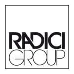 Logo der Radici Group, ein führendes Unternehmen in der Chemiebranche, schwarzer Text auf weißem Hintergrund.
